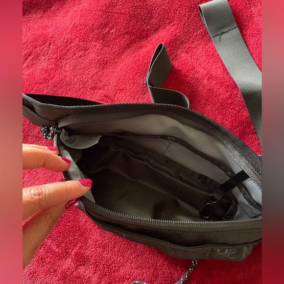 The North Face - Fanny Pack - Picture 4 of 13